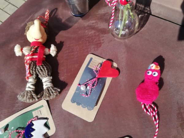 Първите мартеници вече са изложени на площад “Севтополис“