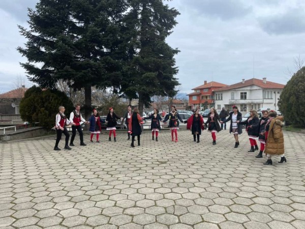 Селата в Казанлъшко почетоха Св.Трифон Зарезан