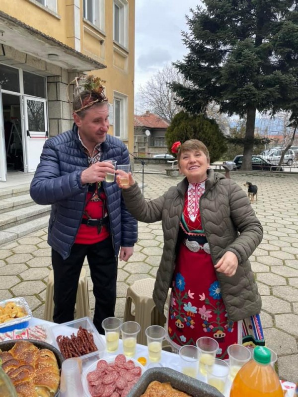 Селата в Казанлъшко почетоха Св.Трифон Зарезан