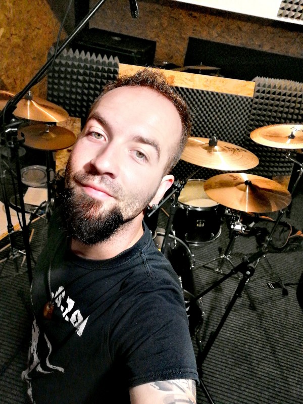 Марта и Виктор - как една доброволка от Испания дойде в Казанлък, за да срещне любовта