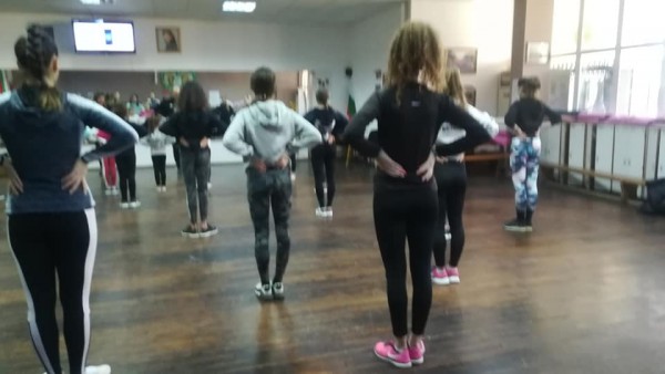 Двудневен лагер с ансамбъл “Детелини“ си спретнаха гимнастичките ни