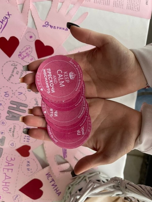 Казанлъшките училища отбелязаха “Деня на розовата фланелка“