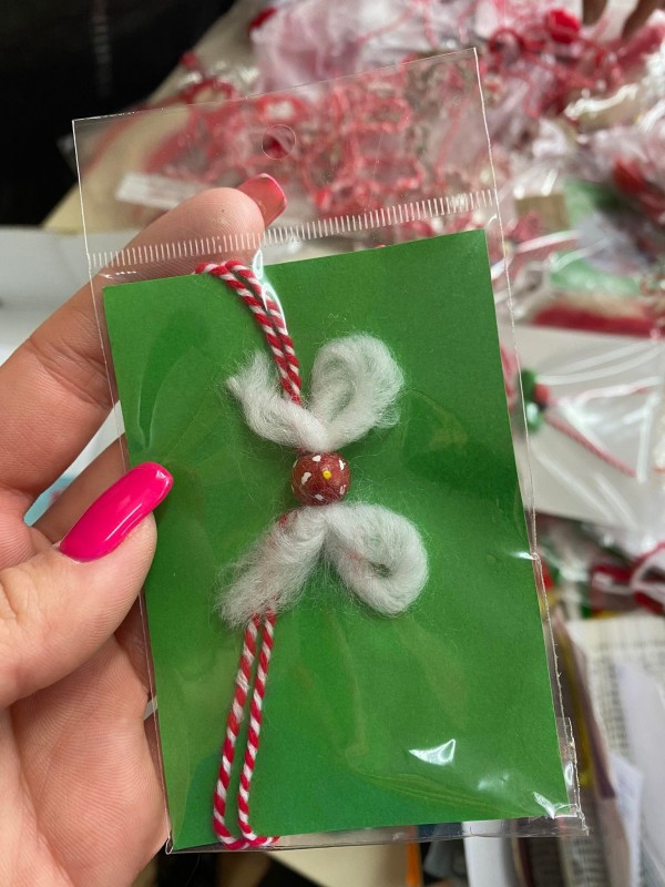 Децата от казанлъшката ДГ “Еделвайс“ изработиха над 500 мартенички за празника 