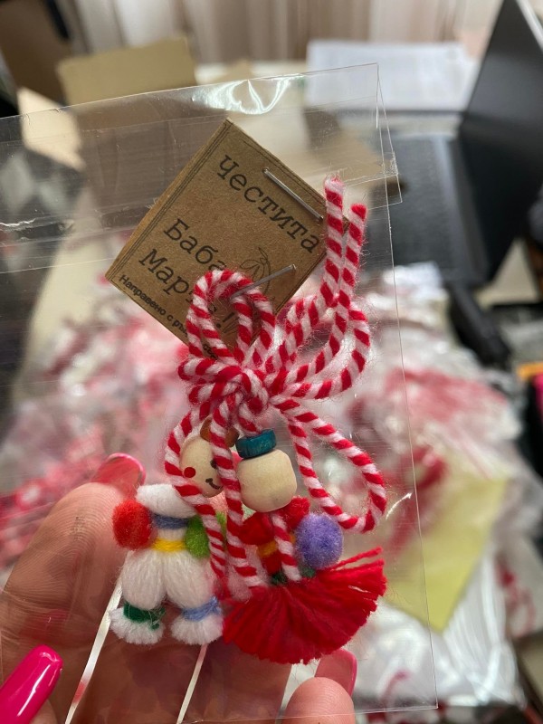 Децата от казанлъшката ДГ “Еделвайс“ изработиха над 500 мартенички за празника 