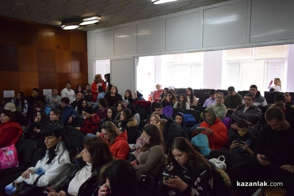 Избраха участниците в първото училищно риалити на ПГЛПТ “Стъпи на върха“