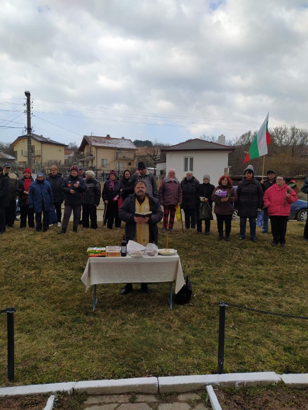 Средногорци тържествено отбелязаха Освобождението