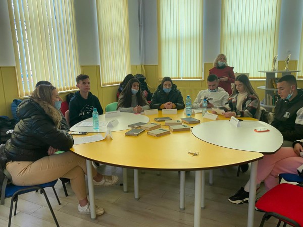 Литературен форум на българските индивидуалисти в ПХГ “Св. Св. Кирил и Методий”