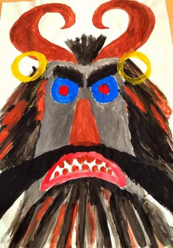 Третокласници подредиха красива изложба с кукерски маски