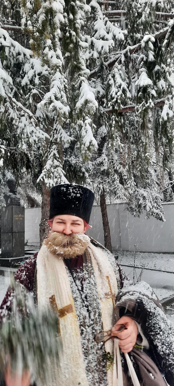 Шипченци пресъздадоха автентичния кукерския ритуал