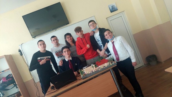 Специалност “Компютърна техника и технологии“ дава старт на Месеца на професиите в Механото