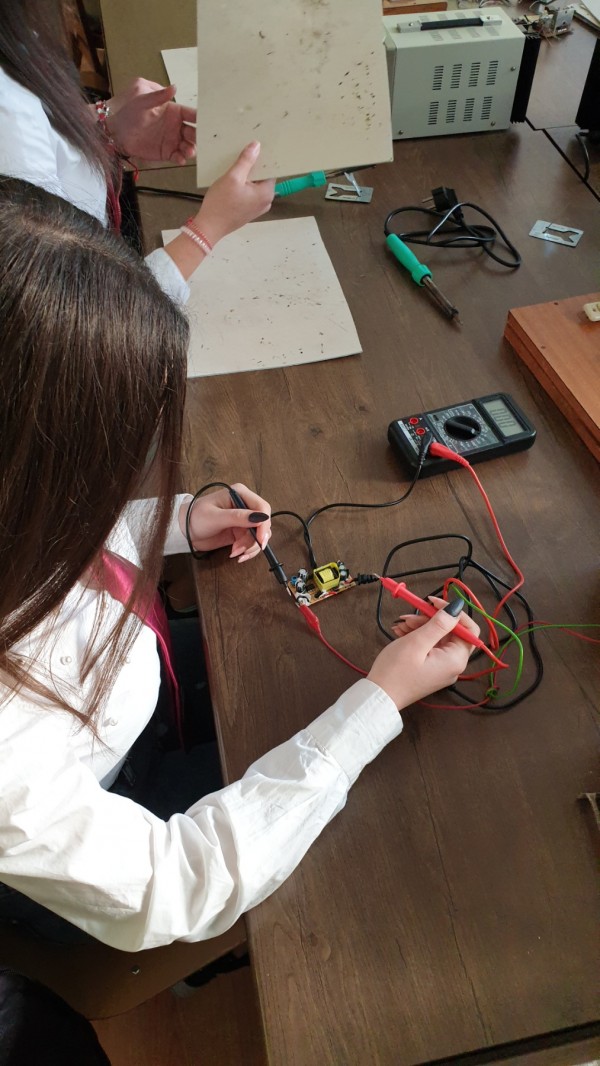 Специалност “Компютърна техника и технологии“ дава старт на Месеца на професиите в Механото