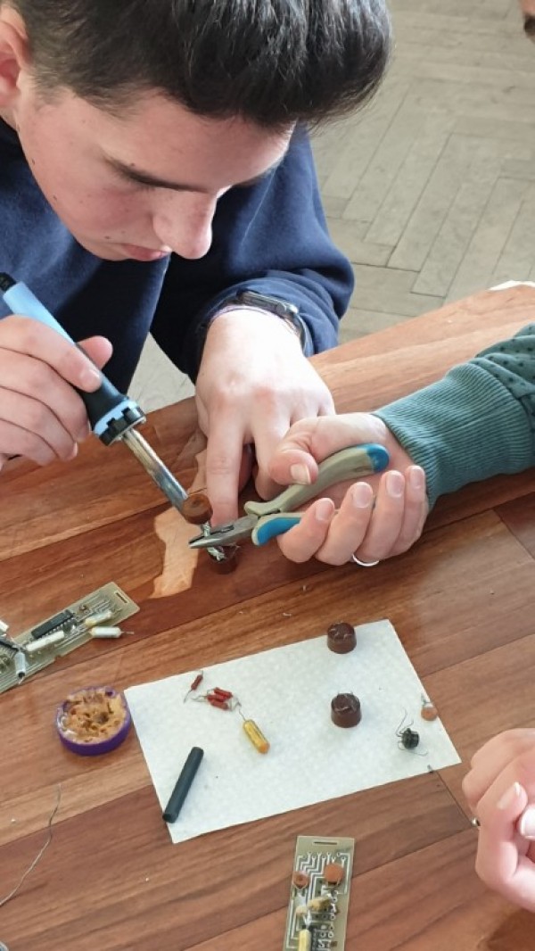 Специалност “Компютърна техника и технологии“ дава старт на Месеца на професиите в Механото