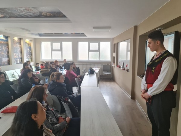 Училища от Варна гостуваха на ПГЛПТ