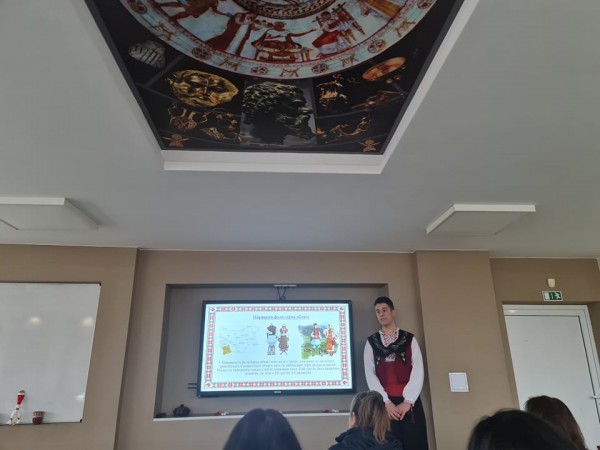 Училища от Варна гостуваха на ПГЛПТ