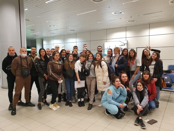 Зрелостници от ПГЛПТ обмениха опит в Лисабон, Португалия