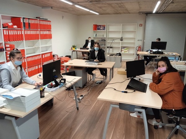 Зрелостници от ПГЛПТ обмениха опит в Лисабон, Португалия