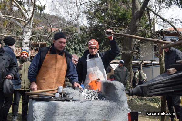 Майстори и любители на ножарството от цялата страна се събраха в Шипка 