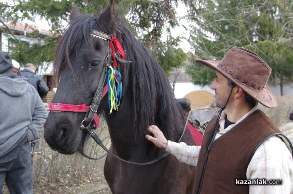 Майстори и любители на ножарството от цялата страна се събраха в Шипка 
