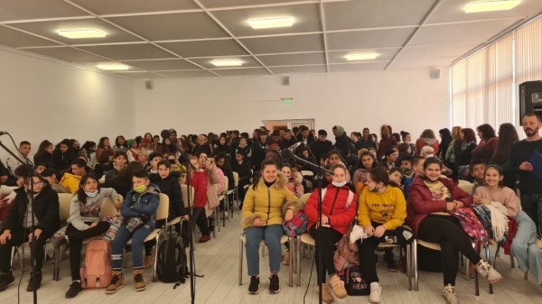 Отличиха победителите в конкурса за драматизация „Аз чета Чудомир“ 