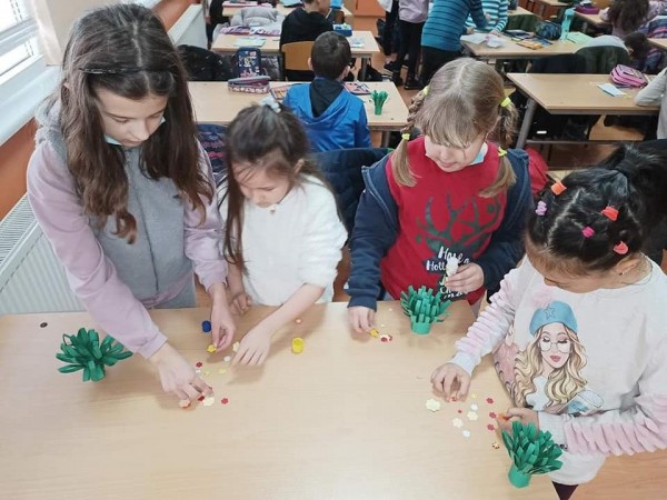 Благотворителен базар за Маги и в нейното училище - ОУ “Георги Кирков“