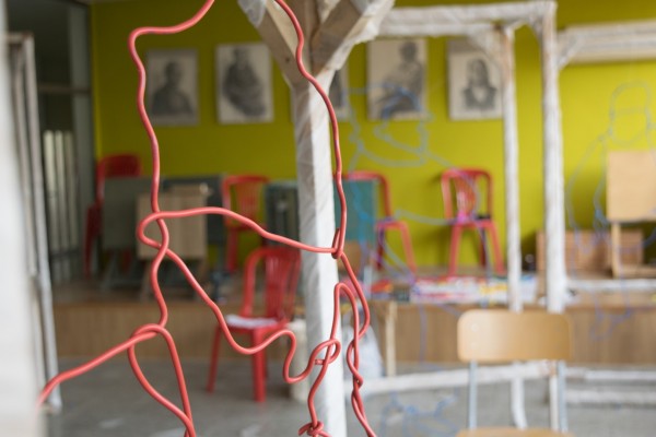 Арт инсталация “Нашенците“ наредиха ученици от Художествената гимназия 