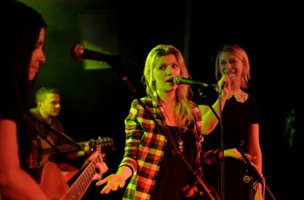 “Live на Червения Диван“ с Тодор Янкулов гостува за пръв път на Чудомирови празници 