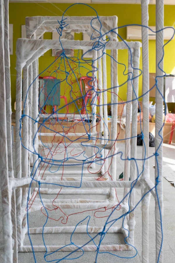 Арт инсталация “Нашенците“ наредиха ученици от Художествената гимназия 