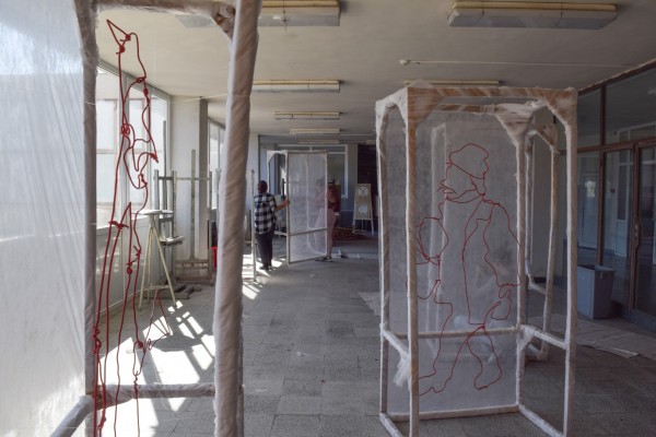 Арт инсталация “Нашенците“ наредиха ученици от Художествената гимназия 