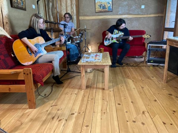 “Live на Червения Диван“ с Тодор Янкулов гостува за пръв път на Чудомирови празници 