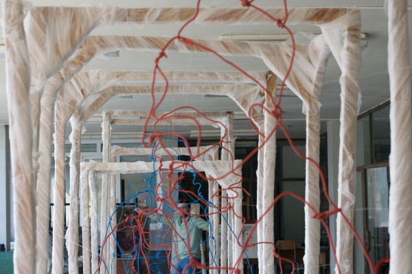 Арт инсталация “Нашенците“ наредиха ученици от Художествената гимназия 