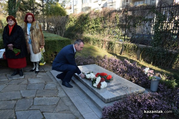 Възродените Чудомирови празници в Казанлък започнаха