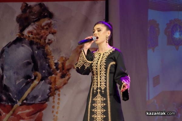 Възродените Чудомирови празници в Казанлък започнаха