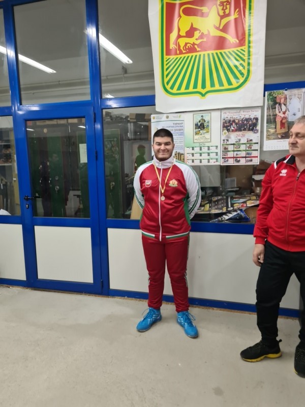 Казанлъшките стрелци завоюваха 13 медала от турнир в Стара Загора 