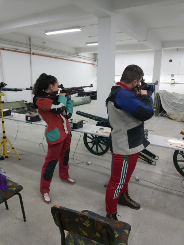 Казанлъшките стрелци завоюваха 13 медала от турнир в Стара Загора 