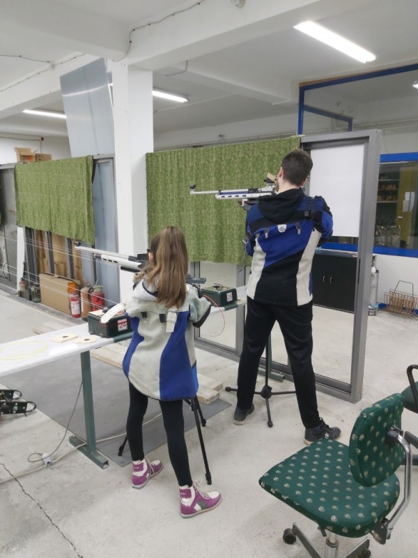 Казанлъшките стрелци завоюваха 13 медала от турнир в Стара Загора 