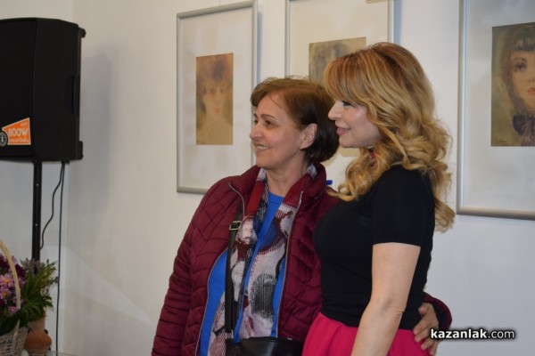 Мира Добрева: Столетниците са беловласите свидетели на времето