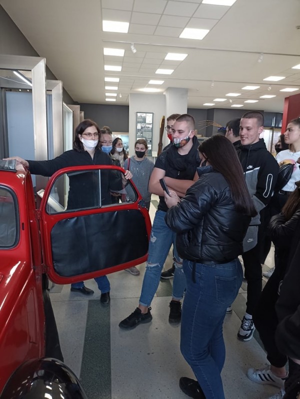 Ученици от ПГЛПТ посетиха различни музеи в столицата