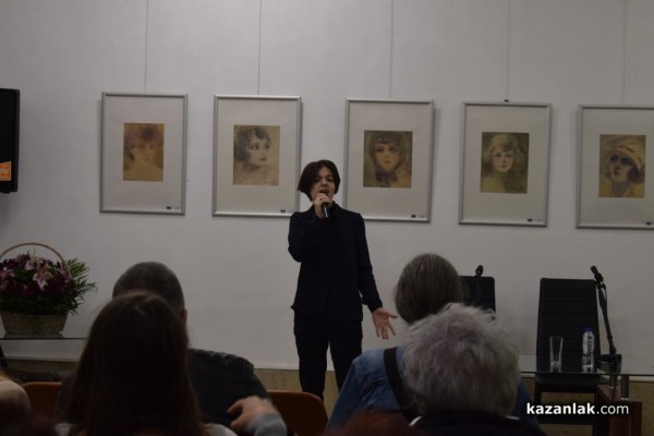 Мира Добрева: Столетниците са беловласите свидетели на времето