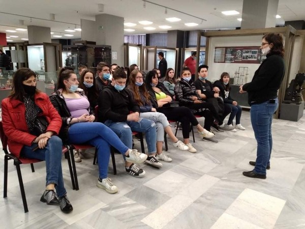 Ученици от ПГЛПТ посетиха различни музеи в столицата