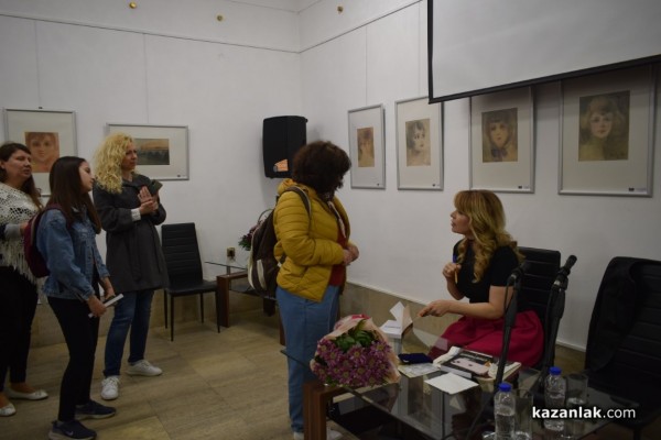 Мира Добрева: Столетниците са беловласите свидетели на времето