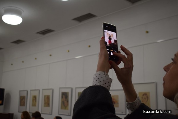 Мира Добрева: Столетниците са беловласите свидетели на времето