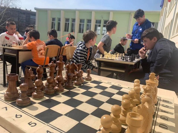 Турнир по шахмат отличи най-добрите в ОУ “Св. Паисий Хилендарски“