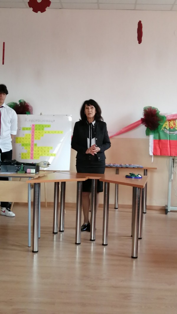 Симулация на завод за рециклиране на отпадъци представиха Хаджиеновци за финал на Месеца на професиите