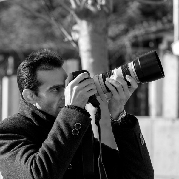 Надникнете в колорита на макро фотографията с “Живите цветове“ на Дончо Дончев