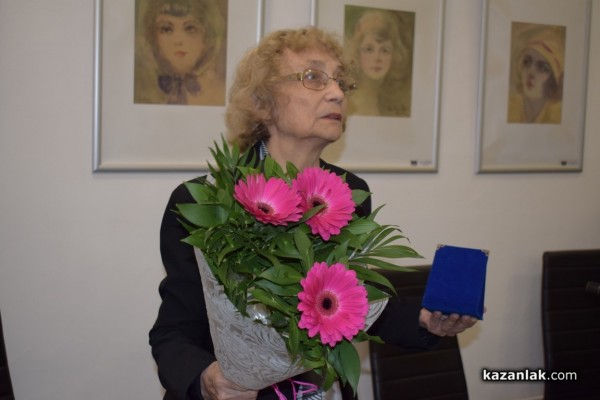 Неда Антонова представи “Пепел от мислеща тръстика“