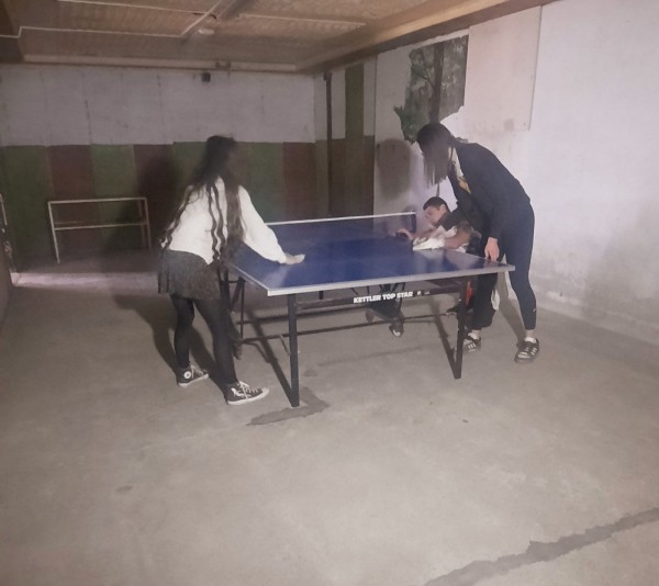 Бившият Младежки дом в Шипка започна да се превръща в спортна зала