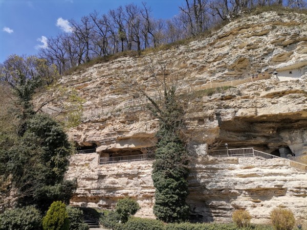 Двудневно приключение с образователна цел си спретнаха ученици от ПХГ “Св. Св. Кирил и Методий“