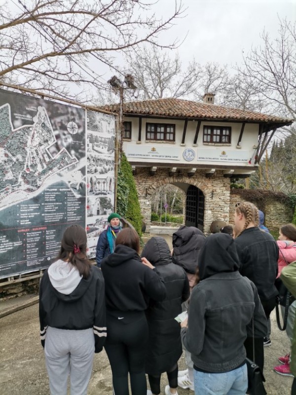 Двудневно приключение с образователна цел си спретнаха ученици от ПХГ “Св. Св. Кирил и Методий“