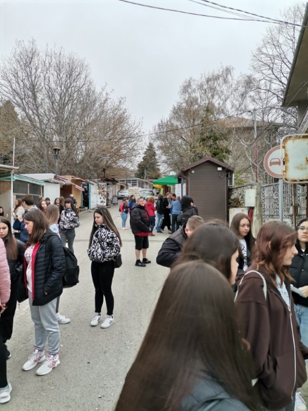 Двудневно приключение с образователна цел си спретнаха ученици от ПХГ “Св. Св. Кирил и Методий“