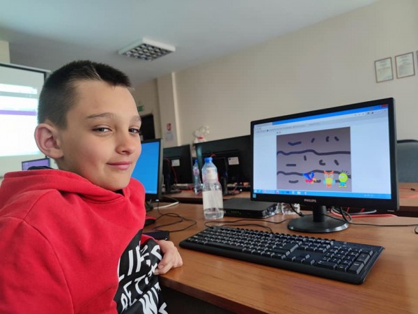 Десет в десятката! Учениците от ИКТ Център с нови успехи